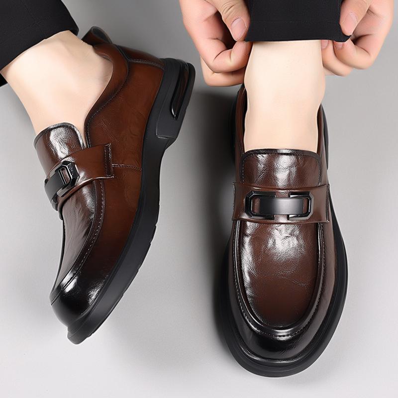 British Style Men Casual Shoes New Leather Mens Stylish Loafers Male Comfortable Business Footwear Classic Mens Slip on Shoes