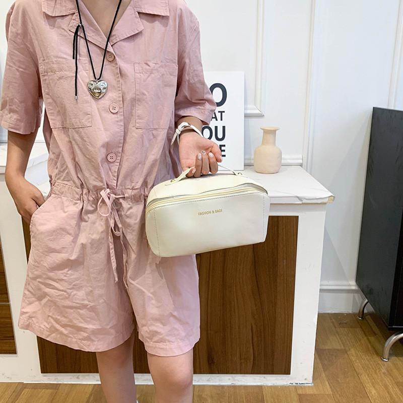 Trendy Pu Material Summer Handbag For Women Spacious Versatile Commuter Makeup Bag