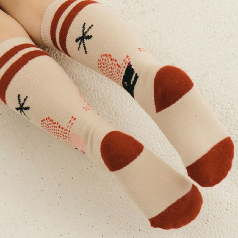 PINZLE [PINZLE X IHM] Family Socks - Daily Discussion (Ivory)