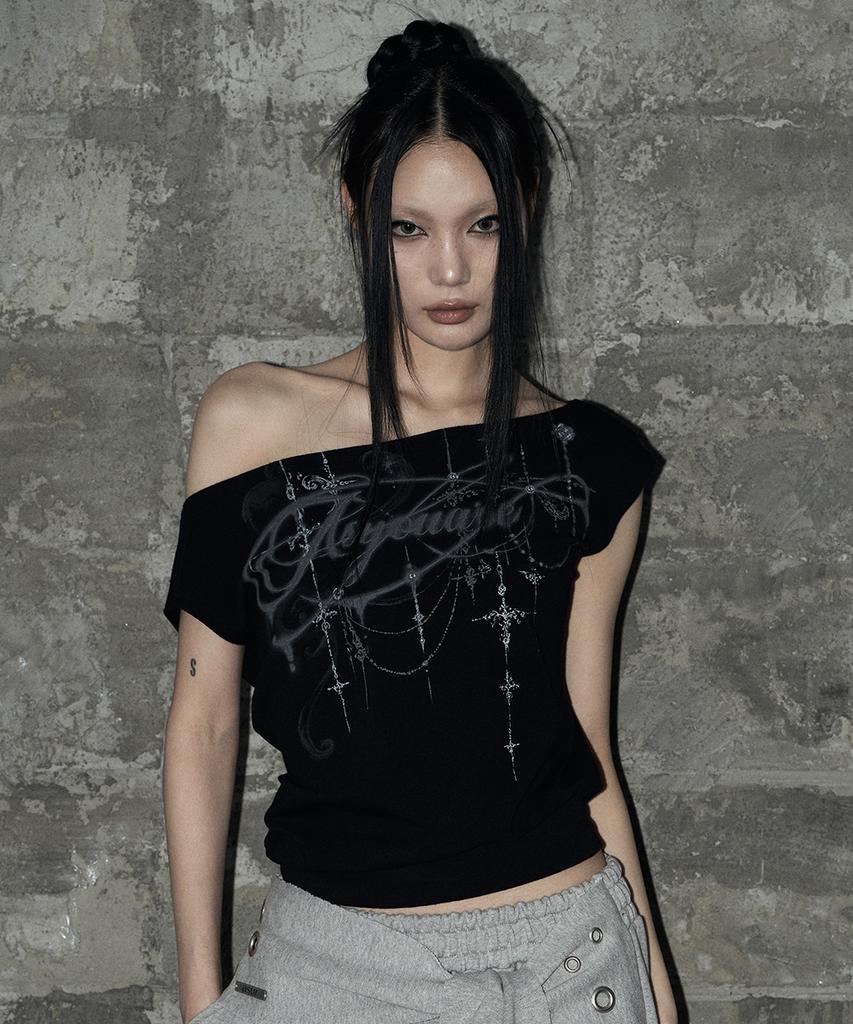 Aejeuyua Kitsch Dolman Off-Shoulder Tee Black