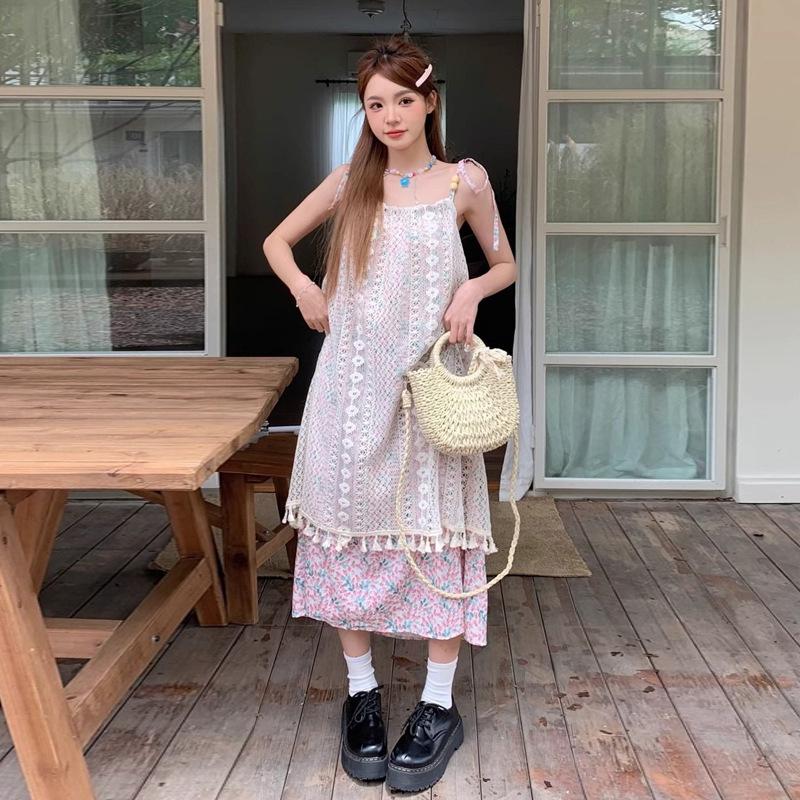 

Летнее женское платье-слинг слимфит в нежном стиле - Маленький размер, Первая любовь, Свободный крой M розовый