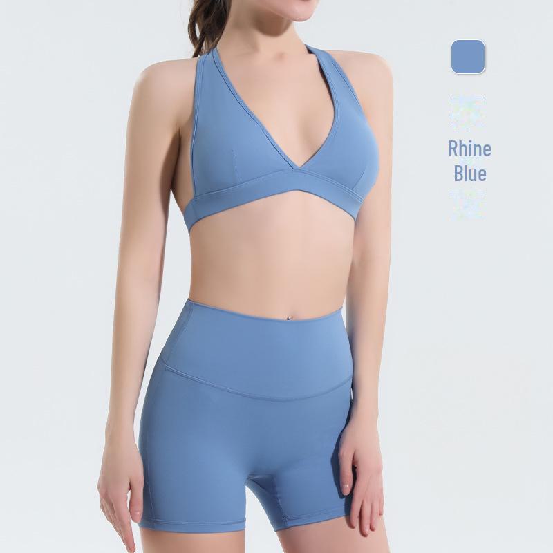 Women's Halter Neck Sports Bra and High Waist Tummy-Lifting Yoga Pants Set with Chest Pad - Quick Dry