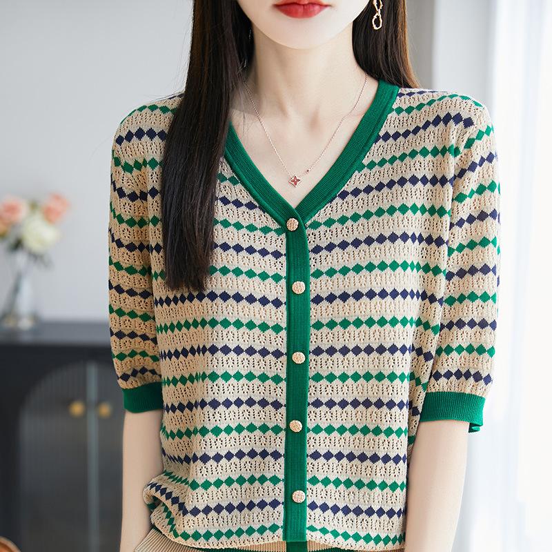 Summer's New Thin Knitted Five-sleeved Cardigan with Contrasting Color Stripes and A V-neck for Women