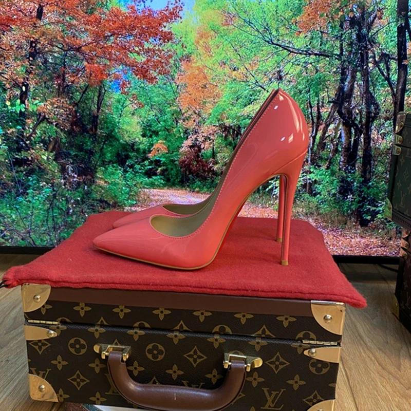 Fashion Multi colored d 12cm super high heels in pink and white patent leather, sexy and fashionable pointed thin single shoes