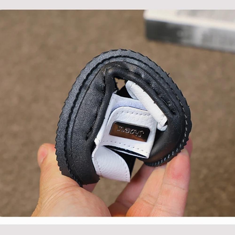 Sandales d'été en cuir PU pour garçons Semelles souples Ergonomiques Chaussures de plage pour enfants Antidérapantes Sandales décontractées pour garçons pour enfants