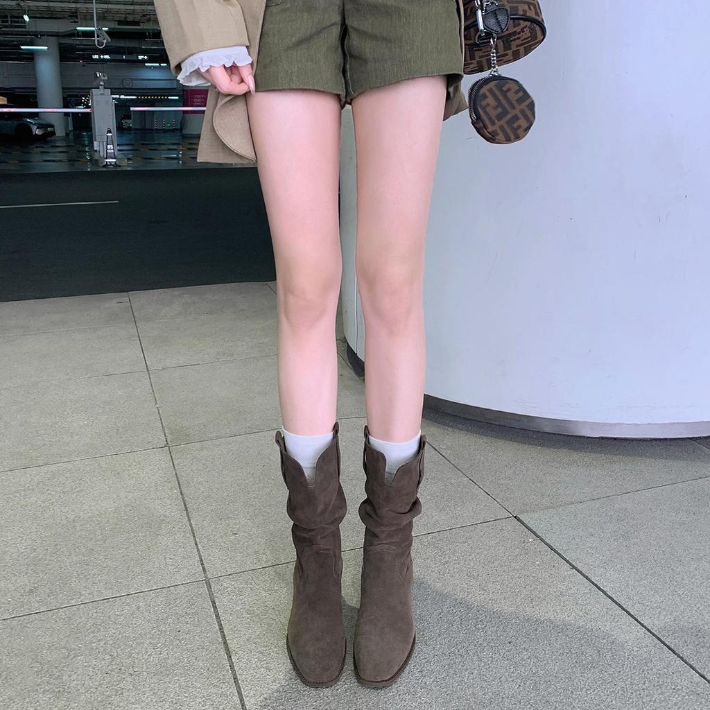 Cowhide grape mother with the same height increase of 8cm Korean round head V mouth thick heel thin pile short boots female western cowboy boots