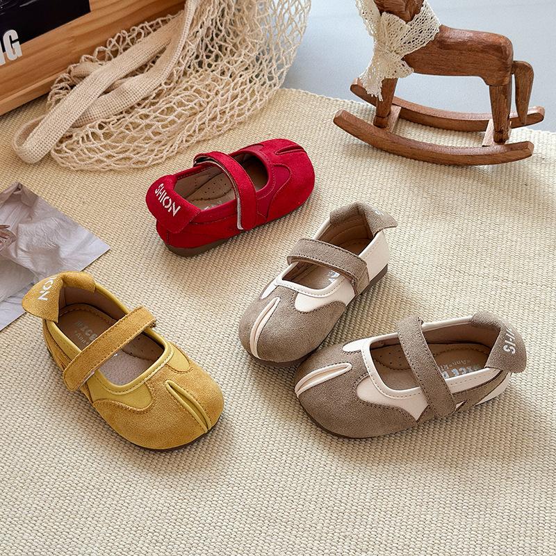 Children's fashion casual leather shoes 2025 summer new girls cute Velcro sandals medium and older children's non-slip leather shoes