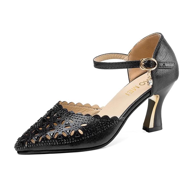 

Модная женская обувь 2024 года. Модные туфли-лодочки с острым носком. Осенние туфли на шпильке или тонком каблуке с мелкой пряжкой. Офисная женская обувь. 34 чёрный