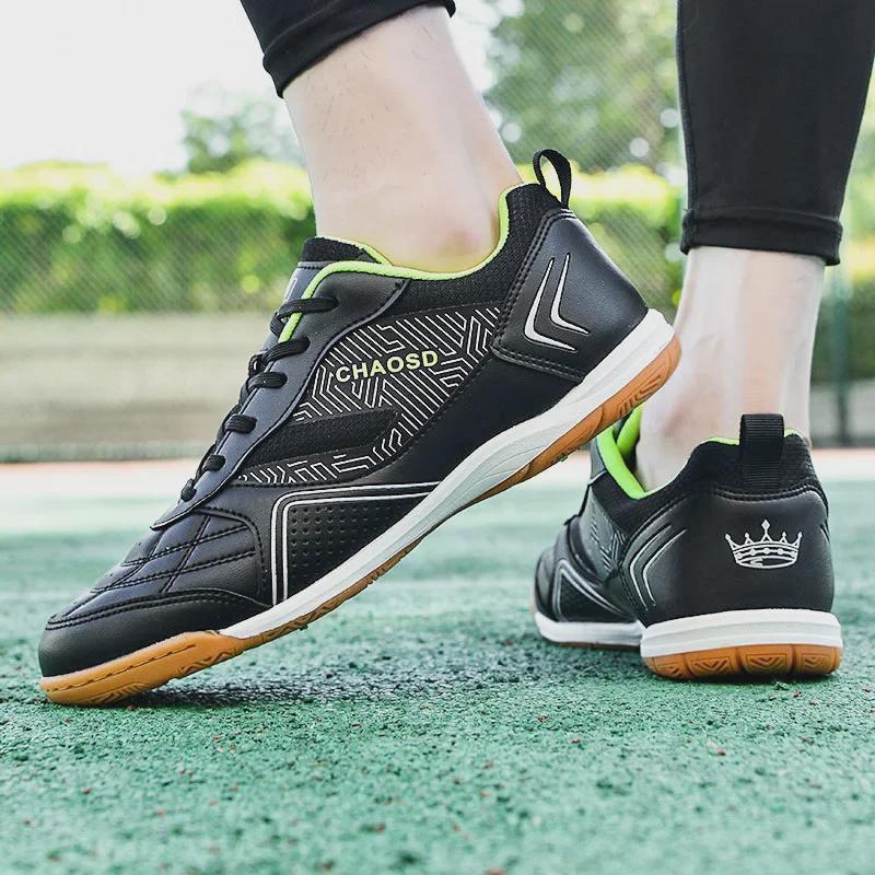 Unisex Indoor Futsal Shoes with Flat Cowhide Sole for Wooden and Cement Floors—Ideal for Youth and Student Training.