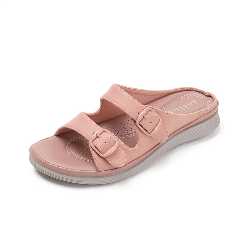 Fashion Rivet Shoes House Slippers Platform Luxury Slides Low Summer Clogs Woman Pantofle Designer Rubber Beach 2025 Fashion Silk TPR Ho