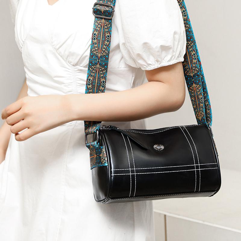 Модная маленькая сумочка с рисунком масла и воска — фото 8