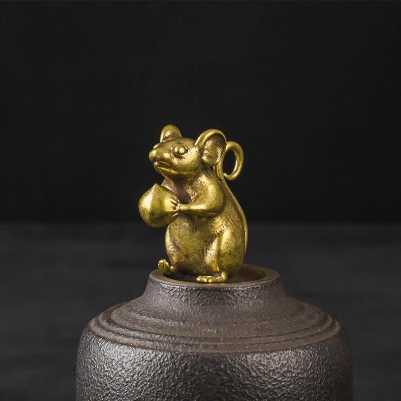 Brass Cute Mouse Peach Miniatures Figurines Tea Pet Table Ornament Crafts Copper Animal Rat Statue Home Decorations Accessories