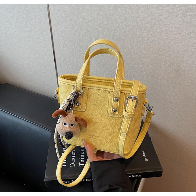 Today's Popular Small Bags for Women's Summer Versatile New Simple Messenger Bags Bucket Bags