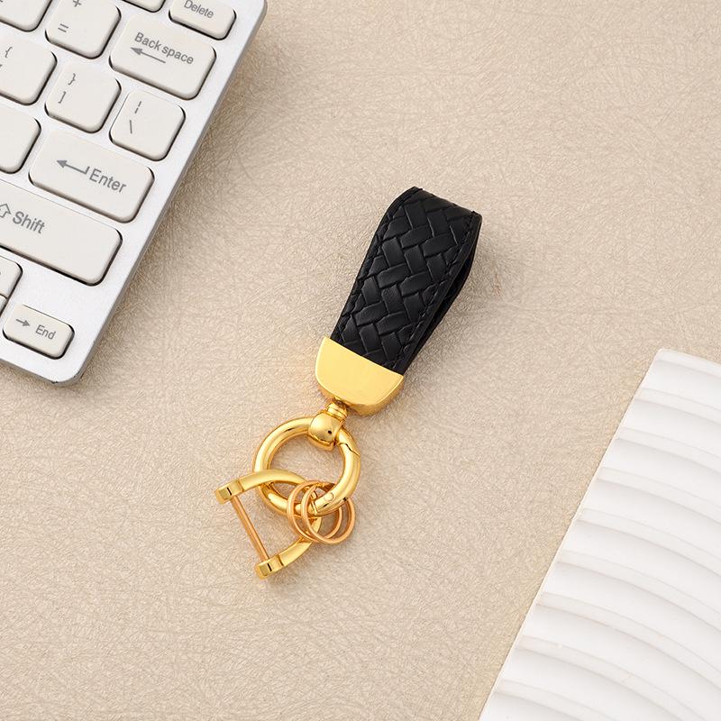 Luxury PU Leather Anti-Lost Motorcycle Car Keychain Pendant
