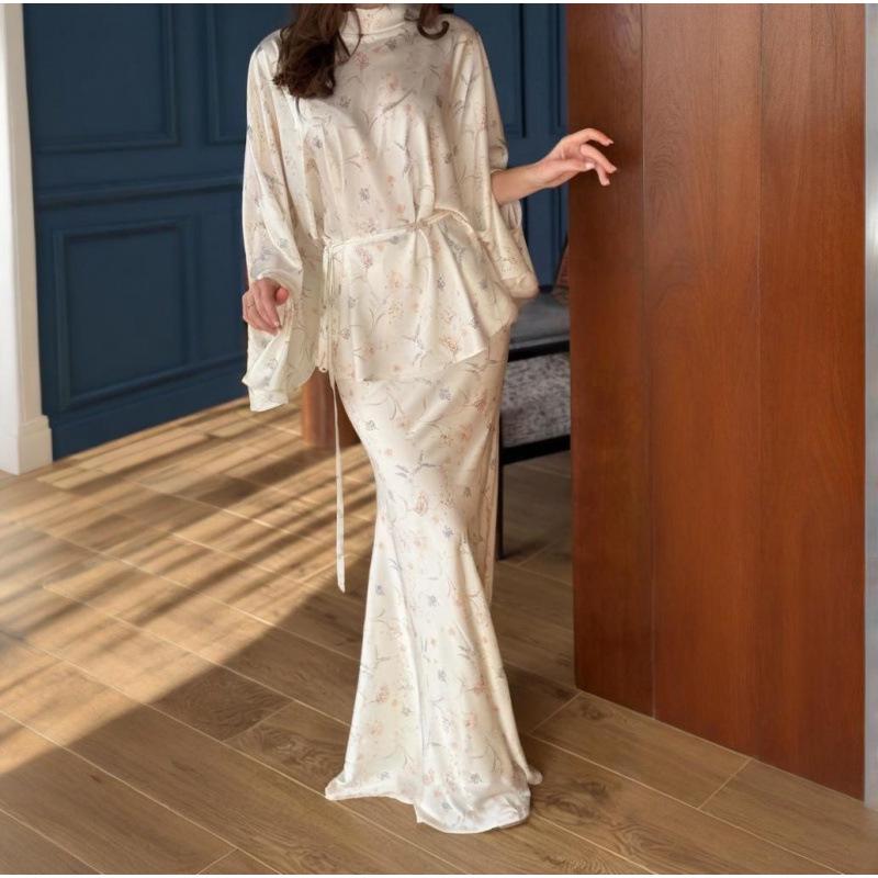 2025 Fall Women’s European Style Batwing Sleeve Tie-Up Top & Floral Print Skirt Set