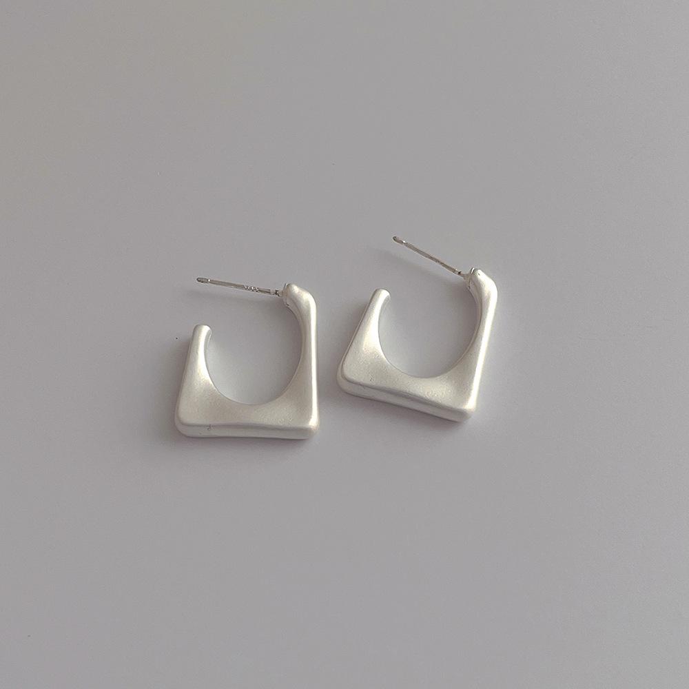 

Минималистичные серьги-пусеты в виде сердца, цветка и жемчуга, серебро S925, универсальный металлический дизайн для женщин