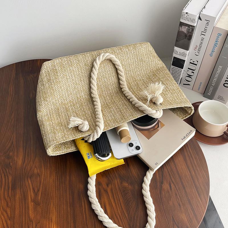 2025 The Latest Popular Textured Large-capacity Straw-woven Foreign-style Portable Tote Bag Trendy Fashion Versatile Thick Rope Shoulder Bag