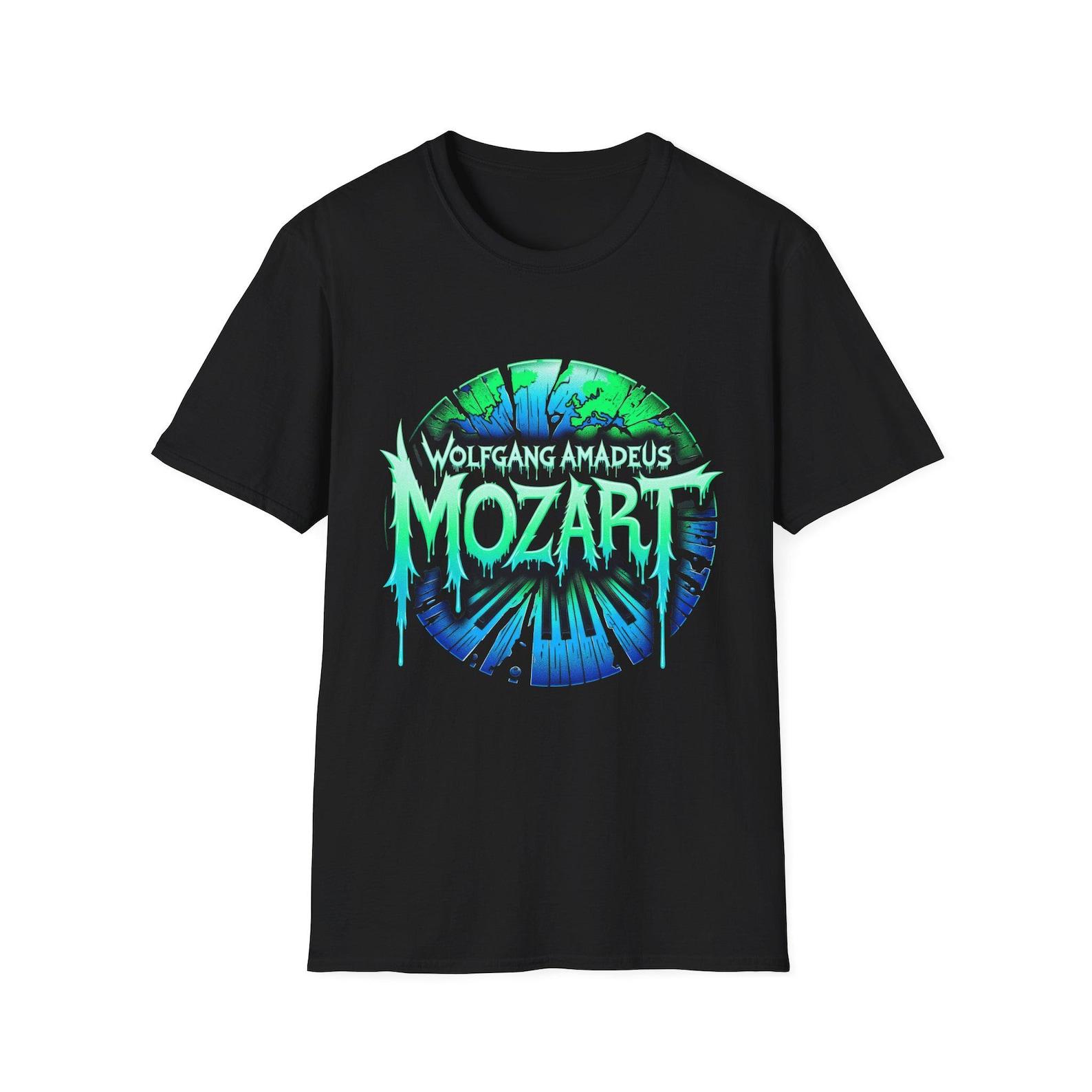 Mozart Graphic Tee: Vintage Style Music Lover T-Shirt S