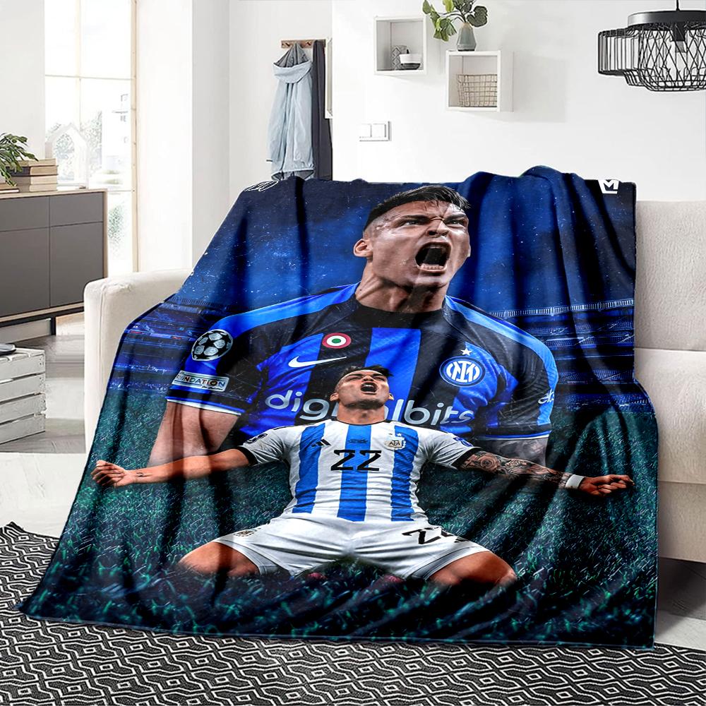 Football Player Action Blankets Flannel Printed Breathable Warm Throw Blanket for Home Office Bedspreads 0708a56