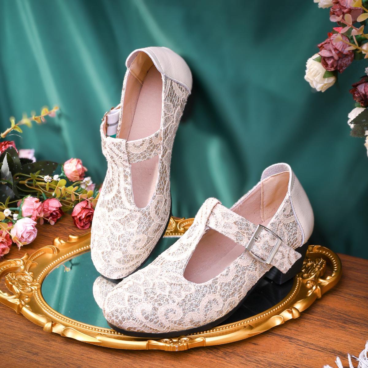 

New Mary Jane shoes women s French thick heel middle heel one word with satin light national style retro light mouth single shoes 43 серебряный