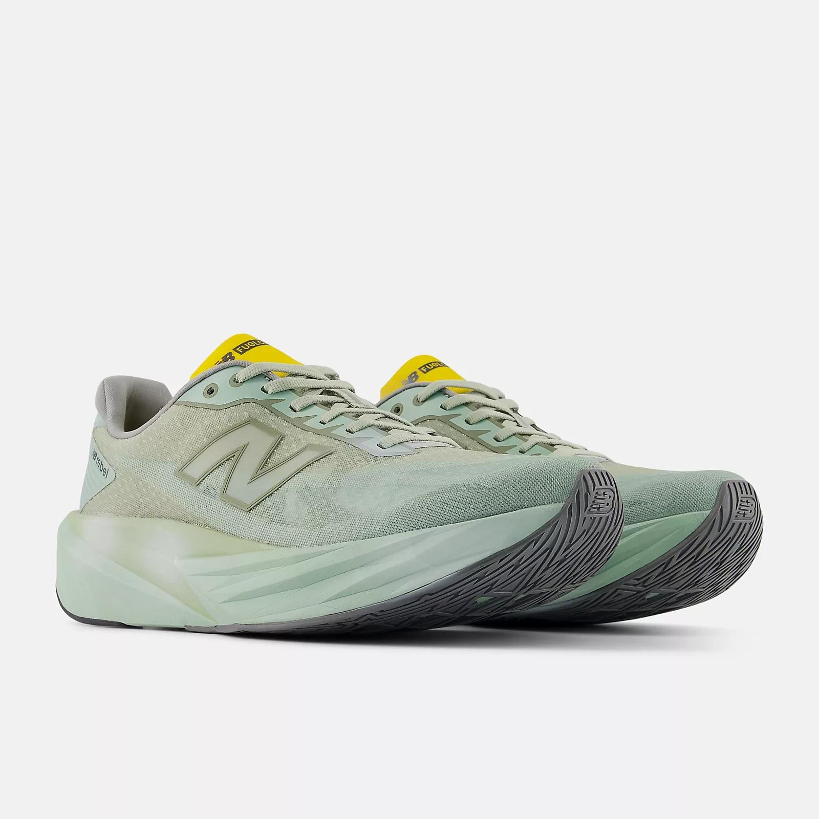 MFCXTD5 New Balance FuelCell Rebel V5 (Men s) 11