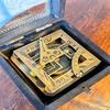 Sonnenuhr-Kompass im viktorianischen nautischen Stil mit Holzbox