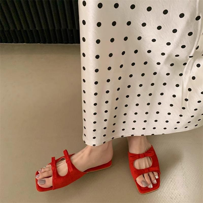 

Модные женские тапочки, балетки, с бантом, модная обувь, летние туфли для платья, женские сандалии, новинка 2025, дизайнерские, элегантные шлепанцы, уютные сандалии для женщин 40 красный