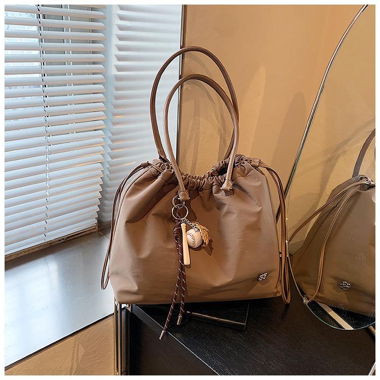 Borsa Tote Casual da Donna Autunno 2025 Leggera - Borsa a Spalla di Grande Capacità per il Pendolarismo