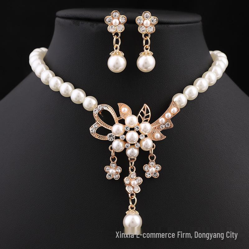 Elegant European-Style Bride Jewelry Set: Pearl Necklace & Earrings