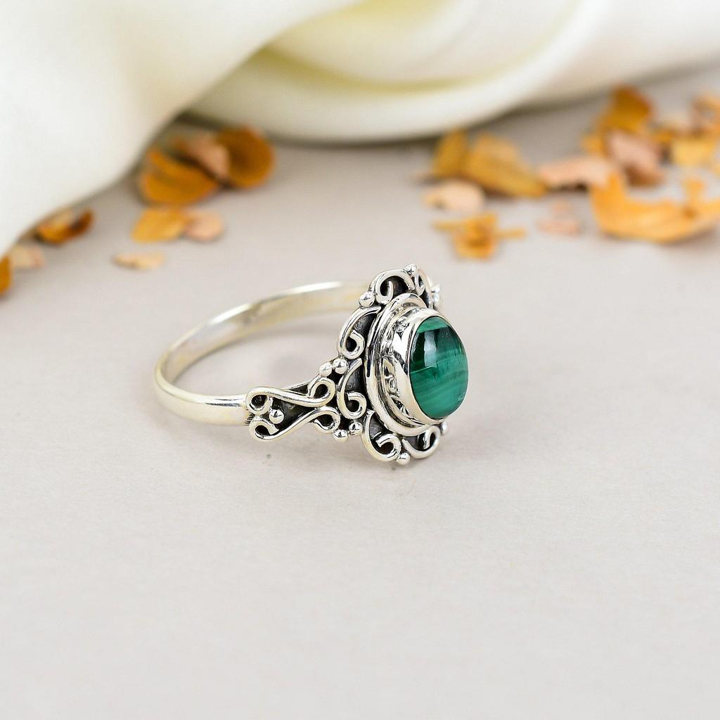 Malachite Gemstone 925 Sterling Silver Oval Gemstone Handmade Boho Ring For Women