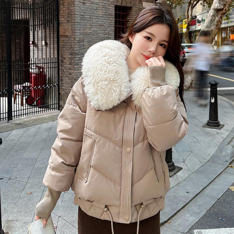 Short cotton-padded clothes, large fur collar cotton-padded jackets, winter 2025 new cold-proof and sweet wind-padded clothes, women's thickened