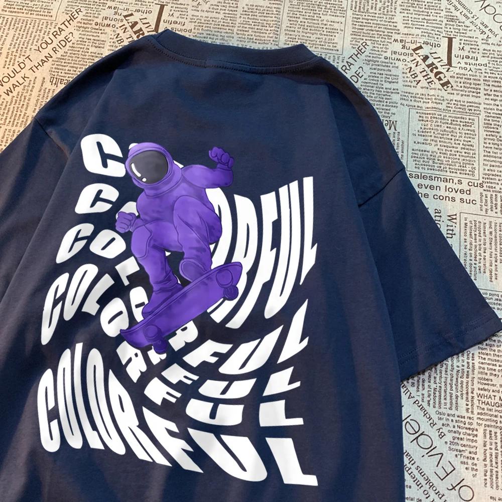 Colorful Astronaut Space Skateboard Clothes Man Crewneck Oversize T Shirt Pattern Cotton Streetsweat Fashion Loose Tshirt Women