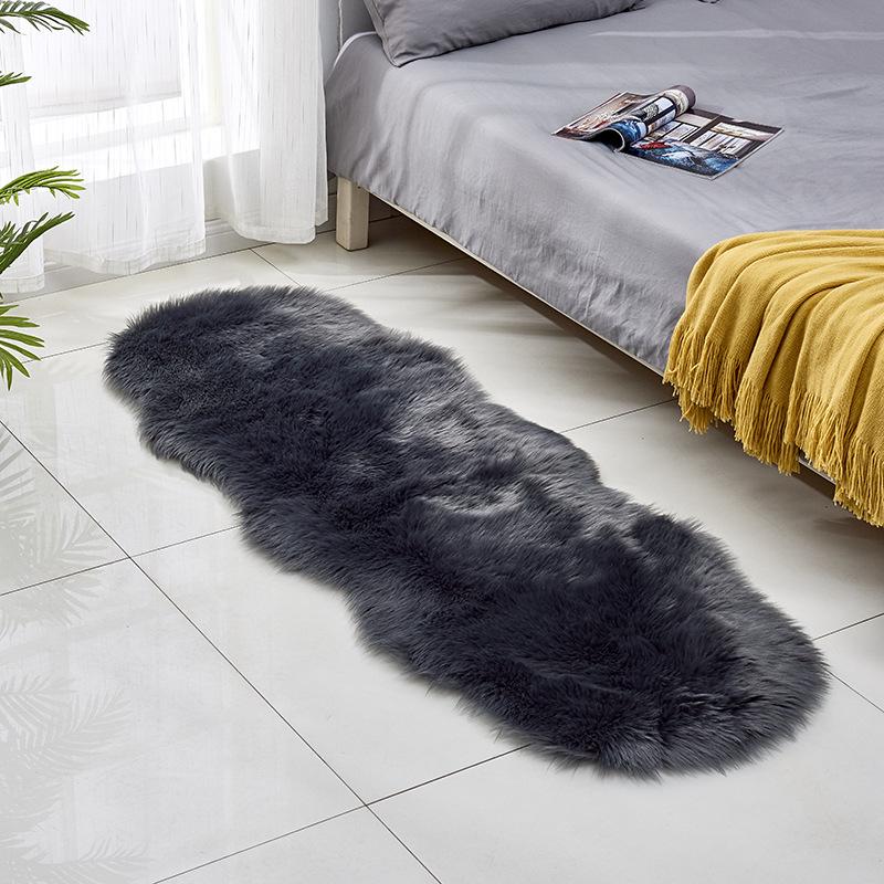 Irregular Sheep-Shaped Wool Rug – Long Pile Bedside Mat for Living Room, Bay Window, or Sofa Front