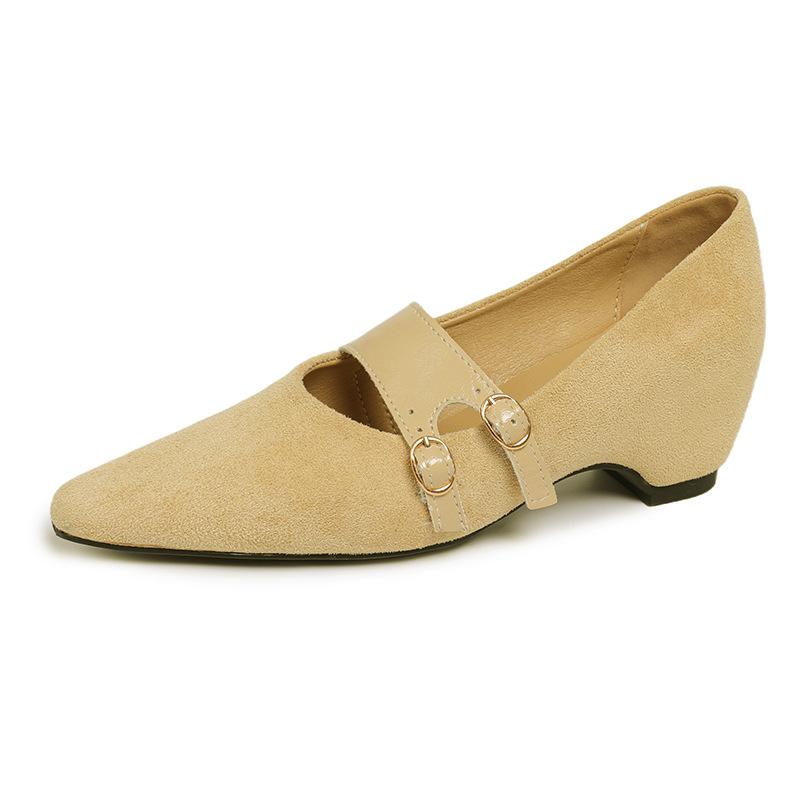 22 new French retro pointed head shallow mouth single shoes elegant inner height increasing temperament commuter shoes