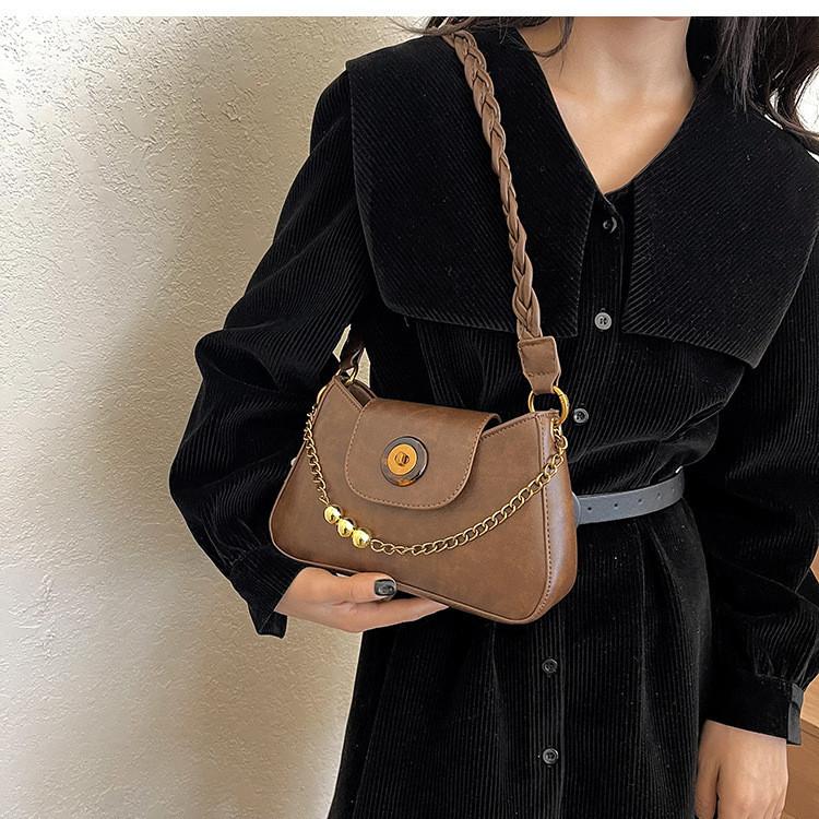IELGY Textured Vintage Crossbody Shoulder Underarm Bag