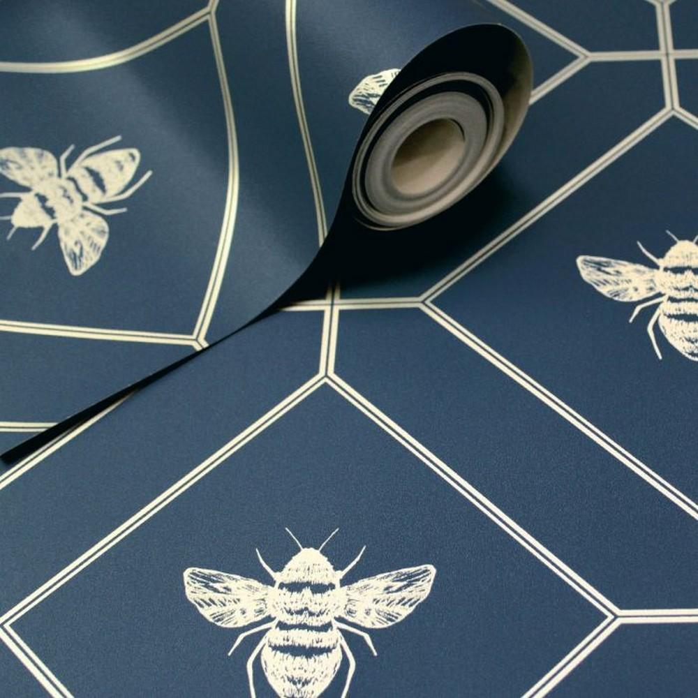 World Of Wallpaper Bee Wallpaper