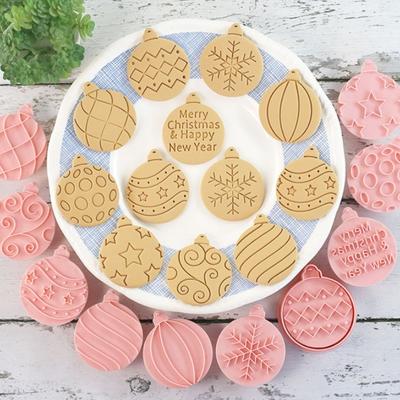 10Pcs Christmas Cookie Cutter Christmas Ball Chocolate Biscuit Embosser Stamp Mold Baking Cake Fondant Decoration Party Supplies