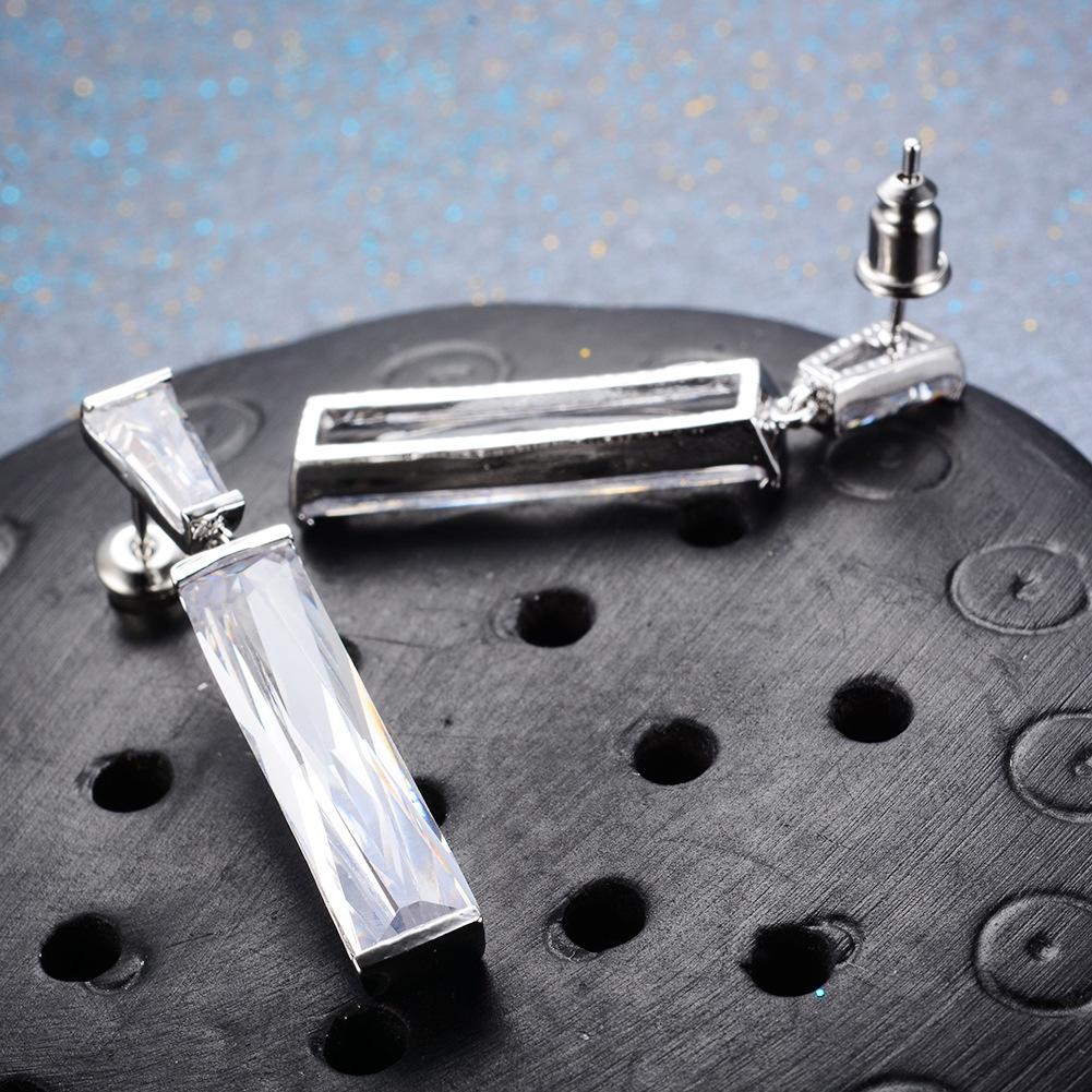 Hot Selling Geometric Long Earrings Fashionable Simple and Versatile Earrings