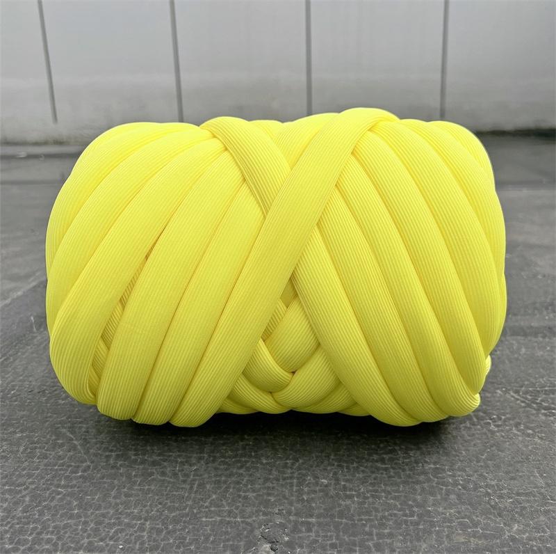 500g Summer Cool Touch Chenille Yarn Chunky Yarn for DIY Handmade Beach Bags, Lightweight Blankets Cat Beds, Breathable Plush Thread