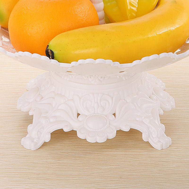 Mehrschichtiger Obstteller im europäischen Stil, kreativer dreischichtiger Tortenständer, modischer Snackteller aus Trockenfrüchten, Bonbonteller, modernes Wohnzimmer, Zuhause