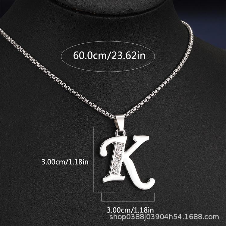 Collana con Ciondolo Lettere Inglesi 26 Colore Argento alla Moda Micro-intarsiata Zircone per Uomo Donna Amici Coppia Gioielli in Acciaio Inossidabile