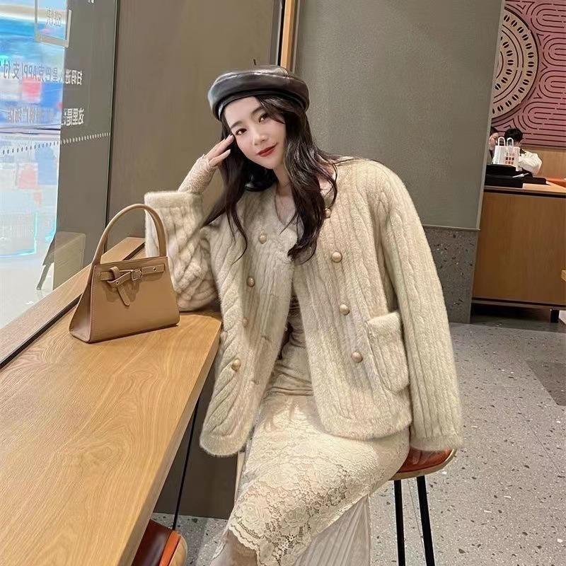 Jacket women's autumn and winter new thin short jacket loose fur integrated thickened imitation mink velvet
