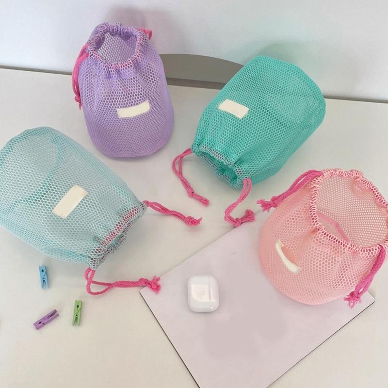 Fashionable Mesh Travel Toiletry Bag with Quick Closure Practical Polyester Cosmetic Pouch for Daily Commute and Outdoor Use