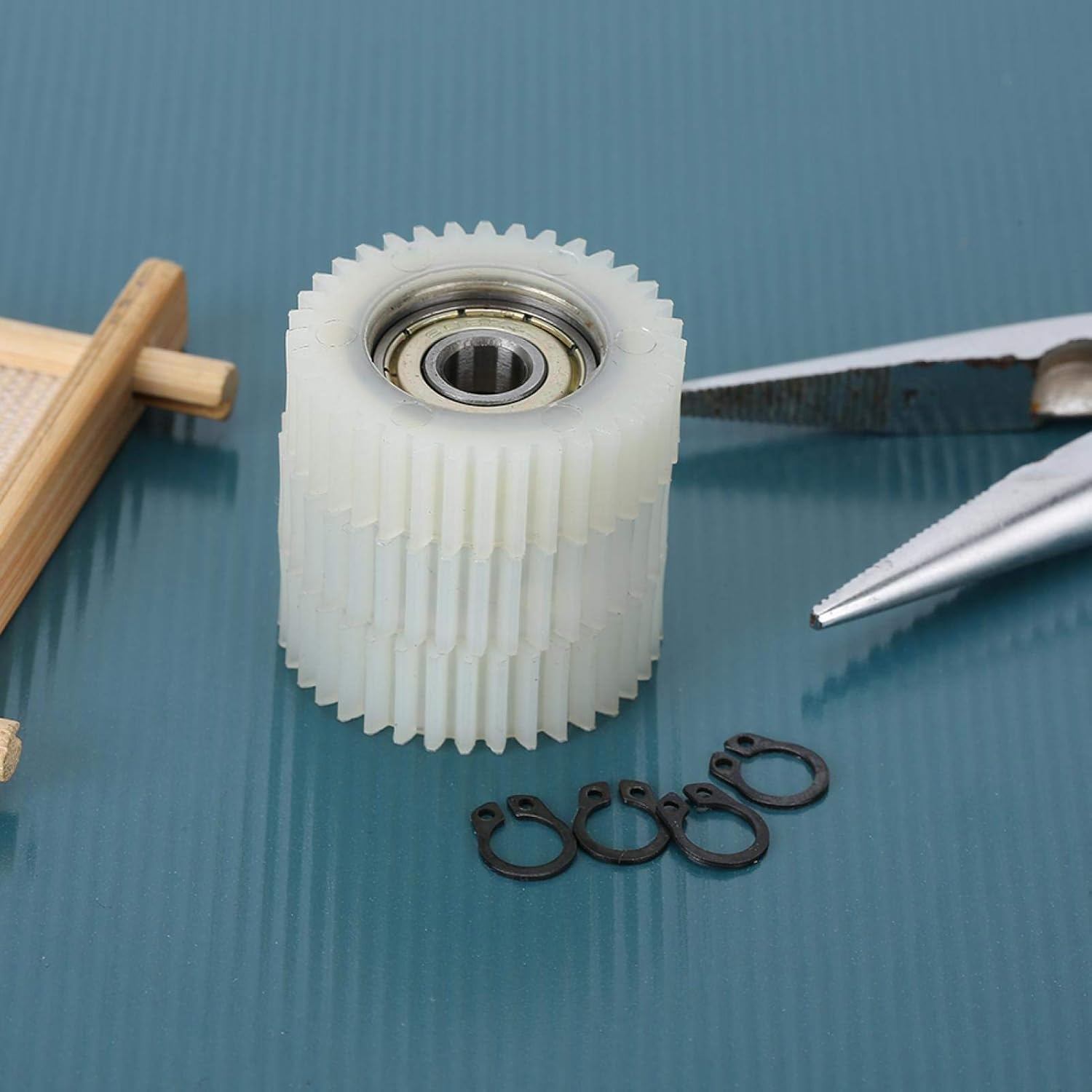 Gear, Nylon Material Gear Clutch 36 Tooth Motor Gear for Road Motor