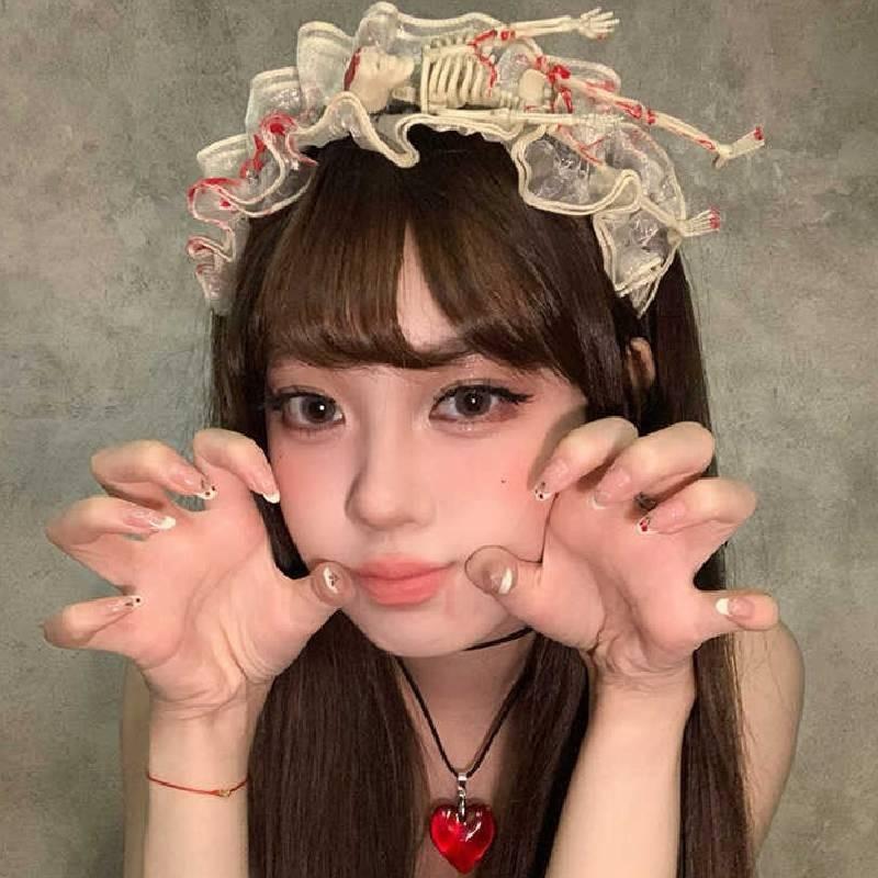 Trendy Sweet And Cool Vampire Skull Headband Perfect For Halloween Parties