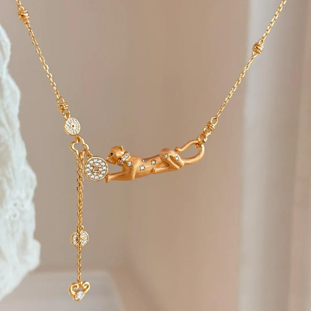 French Vintage Panther Necklace Women Luxury Diamond Inlaid Coin Pendant Choker Chain