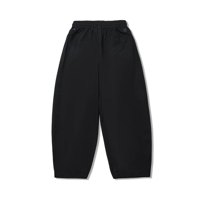 Li Ning X Jackie Chan Collaboration Kung Fu Series Solid Color Comfortable Casual Shorts Unisex shorts Black AKXW175-2