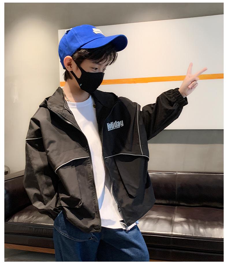 Boys' 2026 Spring Hooded Windbreaker Jacket - Trendy and Casual Sportswear for Medium to Large Kids
