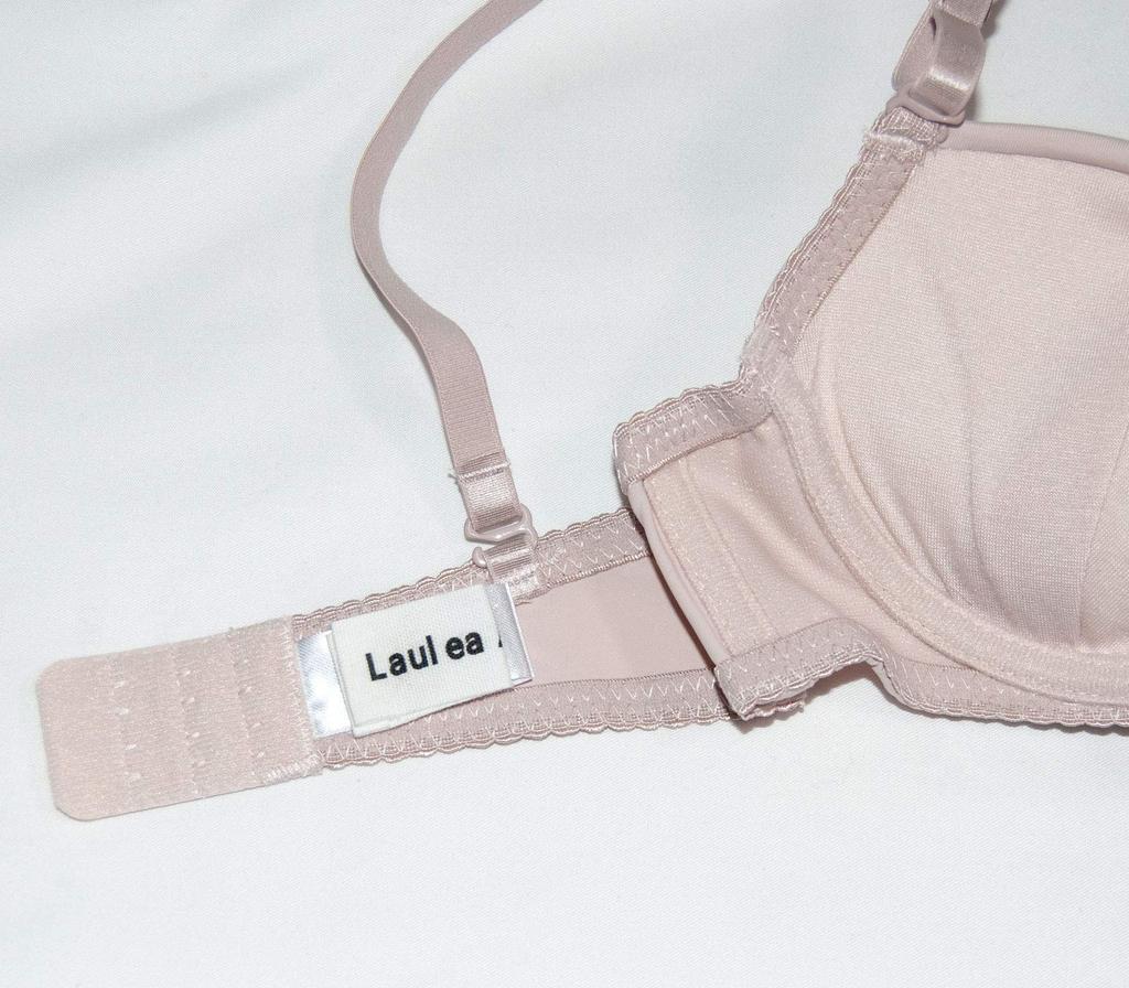 Laurea Core Core C70 Bra and Panty Mocha Plus Sexy Glamour Gal Bra and Panty Underwear with Large Sexy Large C70 Bra and Panty Set Women's Set, Beige,