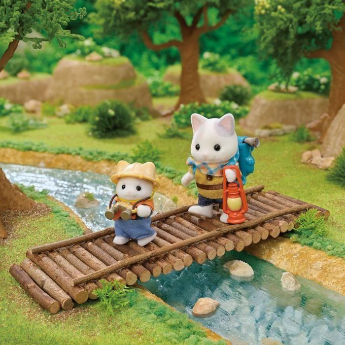 Figurines articulées - sylvanian families - fils et bébé chat latté - aventure en forêt secrète